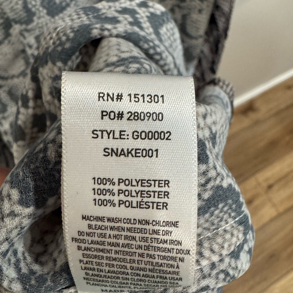NEW Good American The Sheer Snake Skin Python Robe - Picture 8 of 10